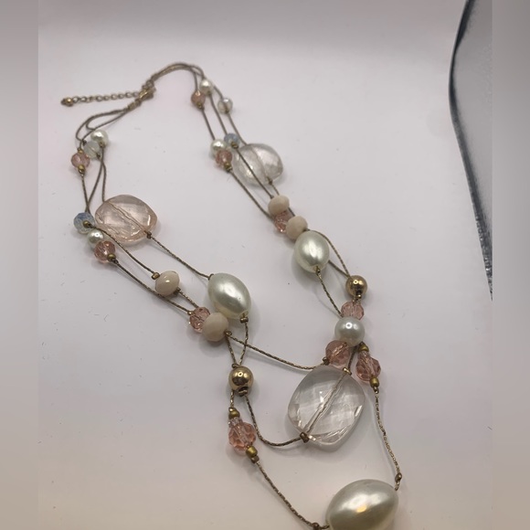 Vintage Gold Necklace with Pink White Clear beads 3 Strand Lobster Claw Closure - Picture 4 of 5